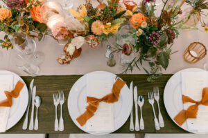 Fall wedding tablescape decor.