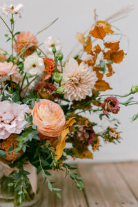 Fall toned bridal bouquet