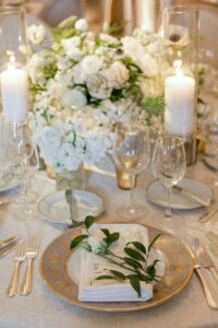 Overhead photo of the reception tablescape decor in the ballroom at the Four Seasons Beverly Hills.